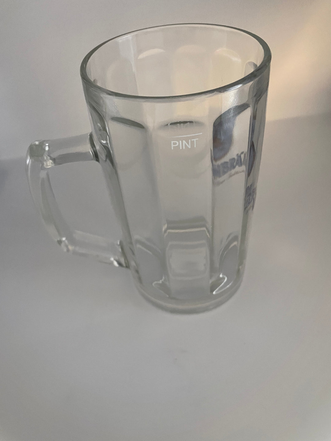 Lowenbrau 20oz pint stein glass