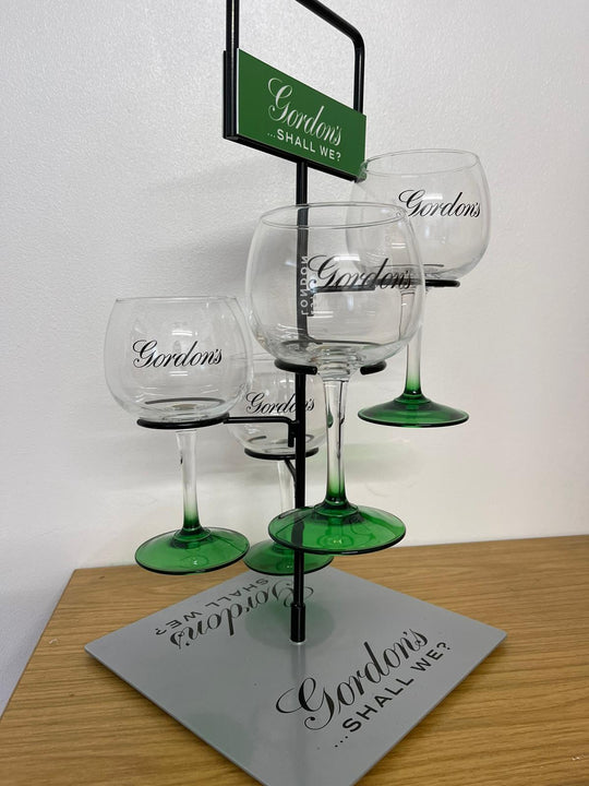 Gordans gin holder + 4 gordans gin glasses