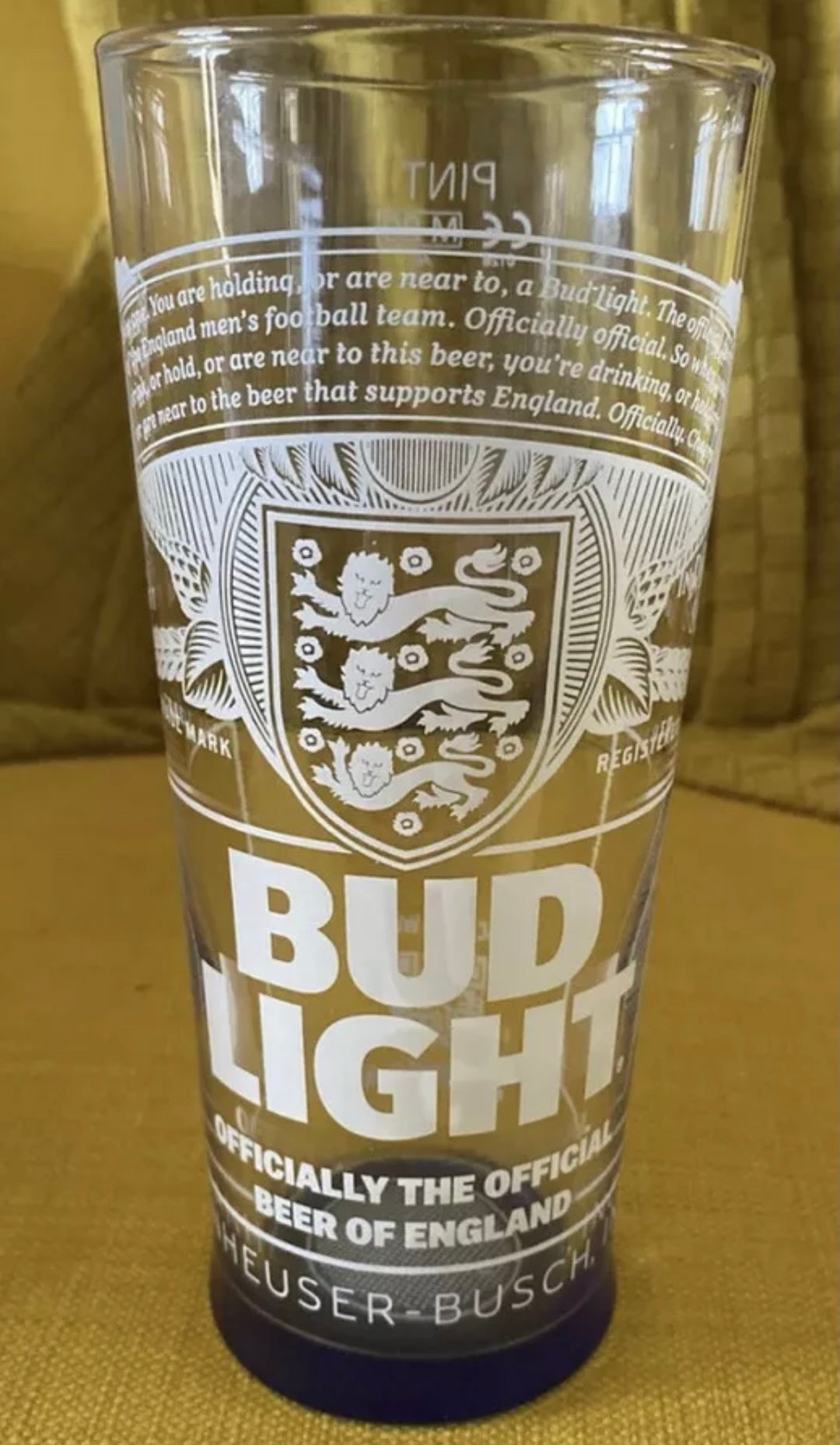 BUD light ENGLAND 3 LIONS 20oz pint glass