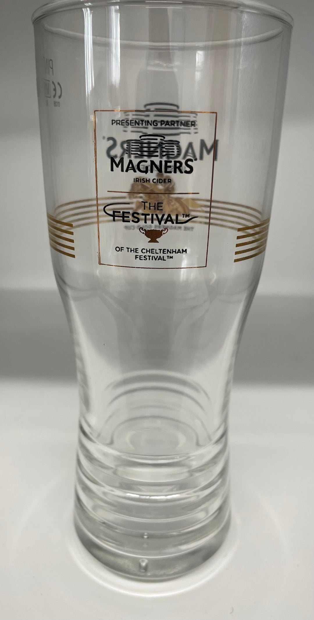 Magners GIFT BOXED limited edition Cheltenham gold cup pint glasses