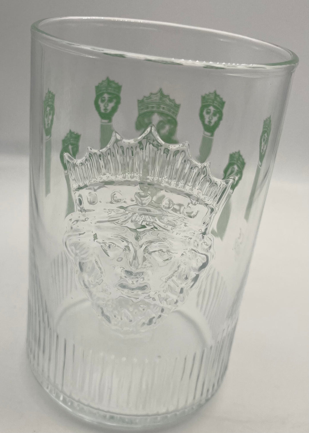 Green King level head 20oz pint glass